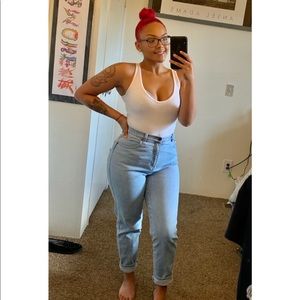 Meet your Posher, Simone